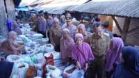Pj.Bupati Pringsewu Kunjungi Pasar Sukoharjo Pantau Ketersediaan Kebutuhan Pokok