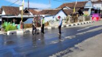 Sat Lantas Polres Tanggamus Evakuasi Korban dan Olah TKP Kecelakaan Lalu Lintas di Kota Agung