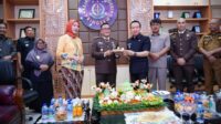Tasyakuran Hari Bhakti Adhyaksa, Penjabat Bupati Pringsewu Potong Tumpeng