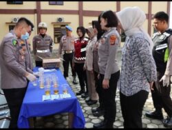 Mitigasi Pelanggaran Internal, Propam Polres Pringsewu Tes Urin Puluhan Anggota Polri